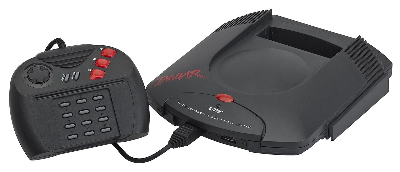 The Atari Jaguar console with its controller, showing the numeric keypad below the face buttons